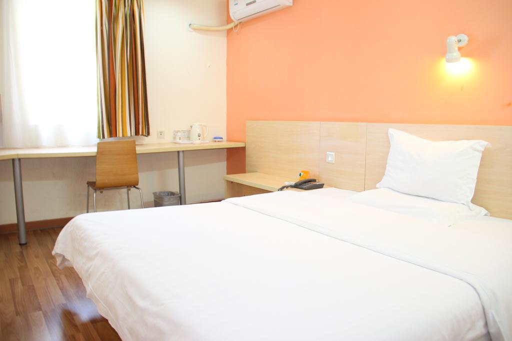 7Days Inn Lanzhou West Railway Station 외부 사진